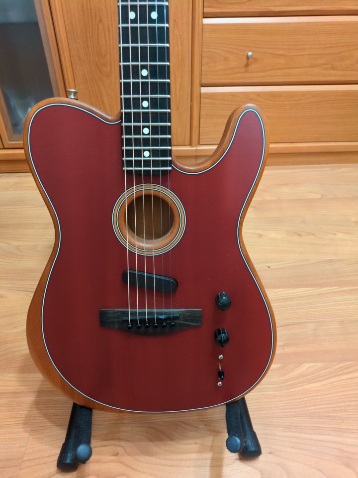 Fender Acoustasonic Telecaster made in USA de segunda mano · Foto 2 de 5 · Zaragoza · 1200 €