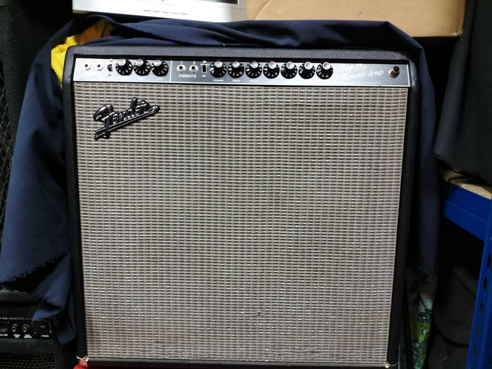 Fender 65 Super Reverb amplificador combo CLASE A