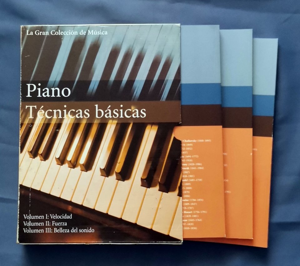 PIANO. TECNICAS BASICAS La gran colección de música. 3 LIBROS en tapa dura.