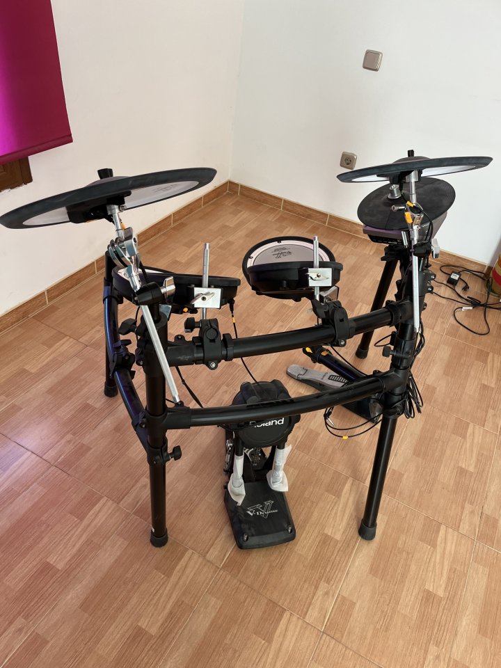 Batería electrónica Roland TD15 V-Drums