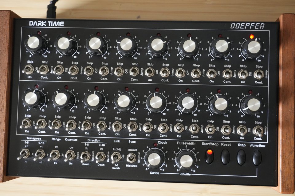 Secuenciador analógico Doepfer Dark Time de segunda mano · Foto 2 de 10 · Madrid · 320 €