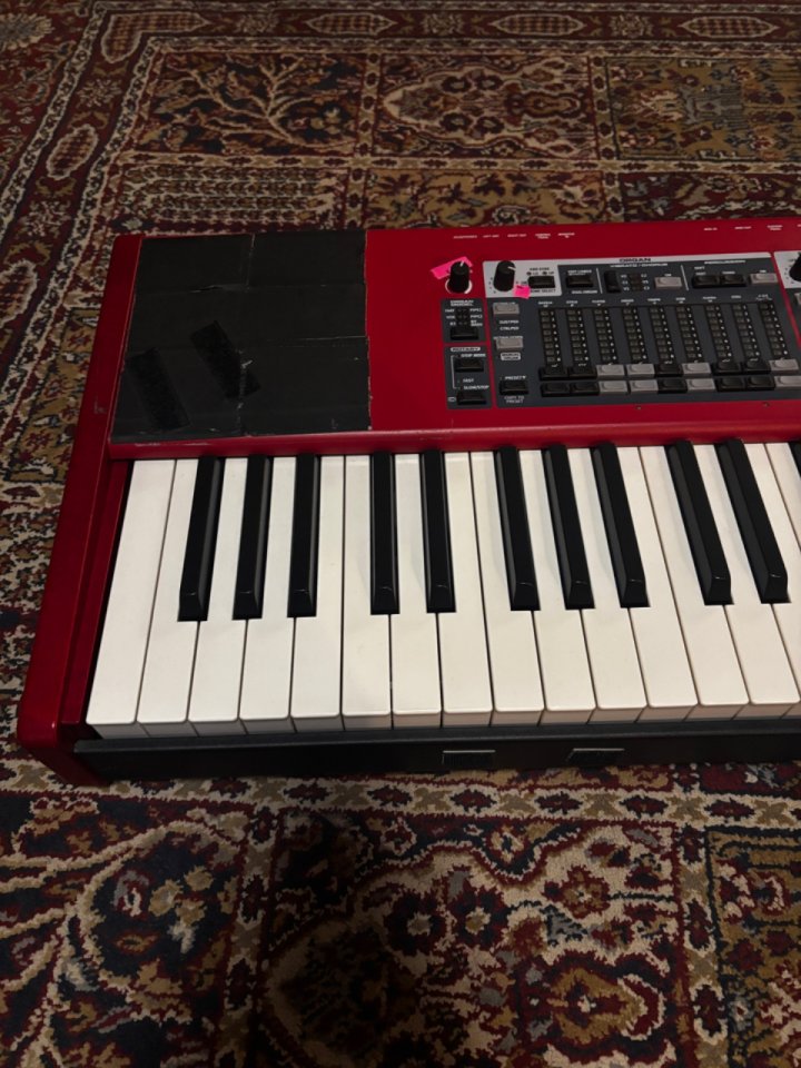 Clavia Nord electro 6 hp + Flightcase