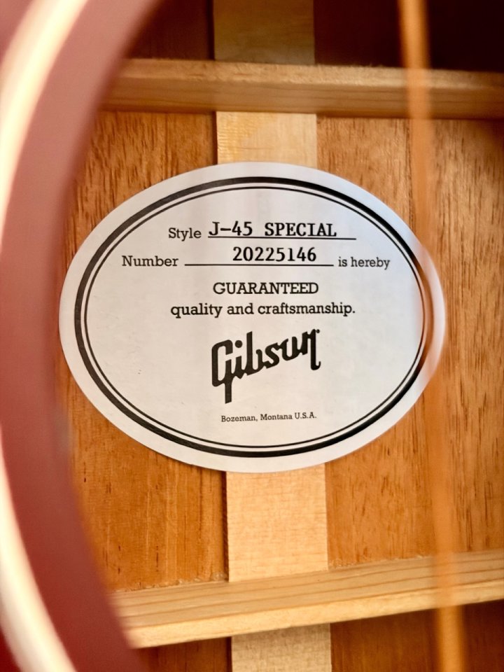 Gibson J-45 Special Satin WR de segunda mano · Foto 9 de 10 · Madrid · 1250 €