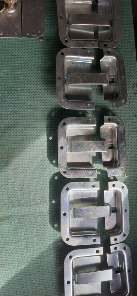 Herrajes para rack varios oferton también cambio