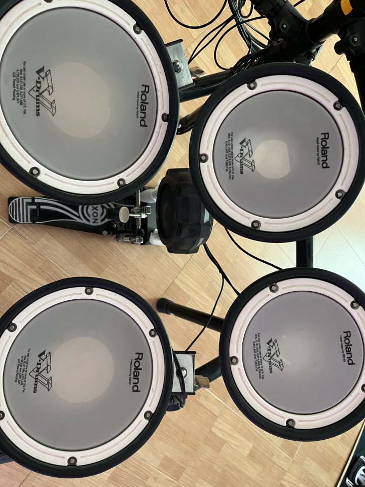 Batería electrónica Roland TD15 V-Drums
