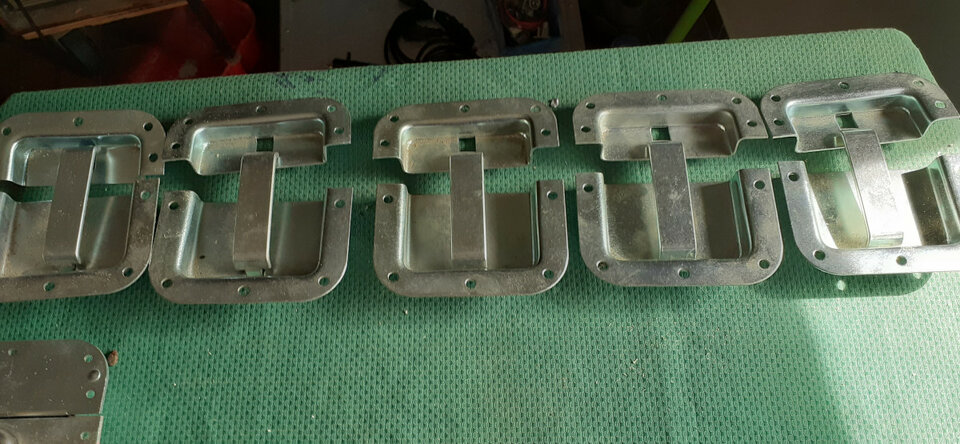 Herrajes para rack varios oferton también cambio