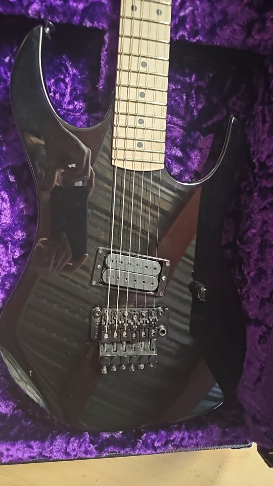 BC RICH GUNSLINGER USA de segunda mano · Foto 1 de 6 · Bizkaia · 1300 €