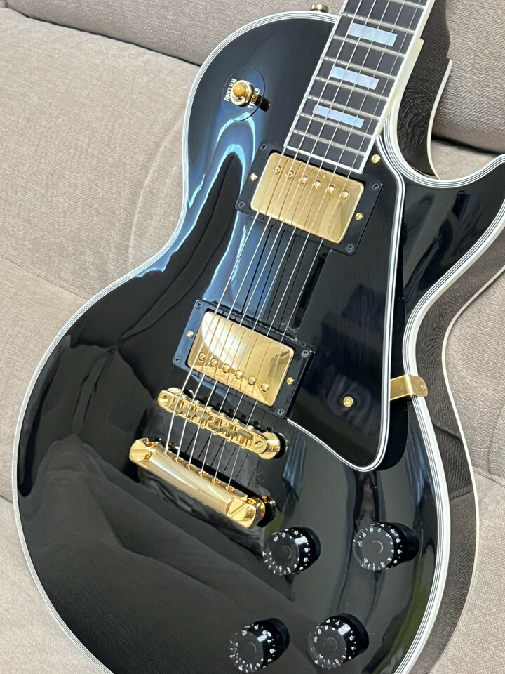 Guitarra Tokai LC230S Black Beauty de segunda mano · Foto 3 de 10 · Madrid · 2150 €