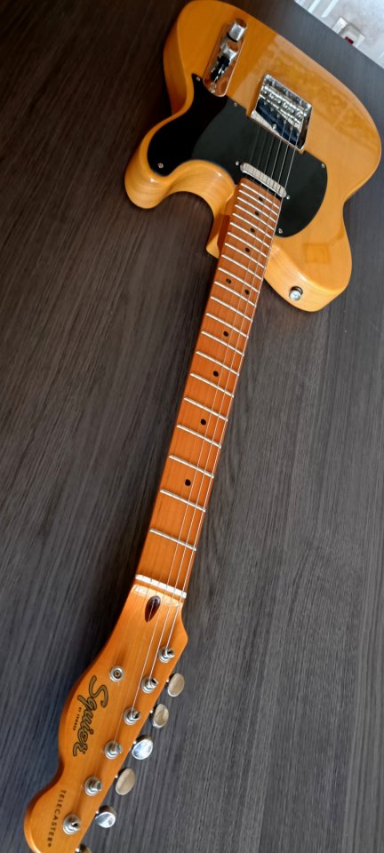 Guitarra eléctrica Squier Classic Vibe '50s de segunda mano · Foto 2 de 9 · Madrid · 350 €