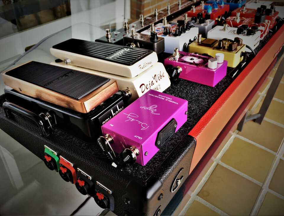 Rox in a Box Custom Pedalboards: Pedidos para el 2025