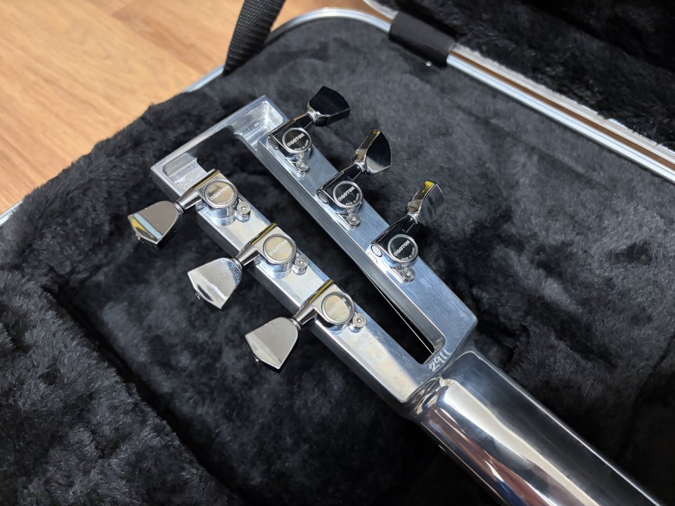 Electrical Guitar Company EGC Standard King Buzzo