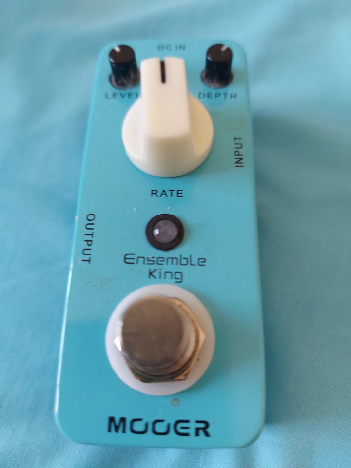 Pedal efecto CHORUS de segunda mano · Foto 1 de 2 · Madrid · 35 €