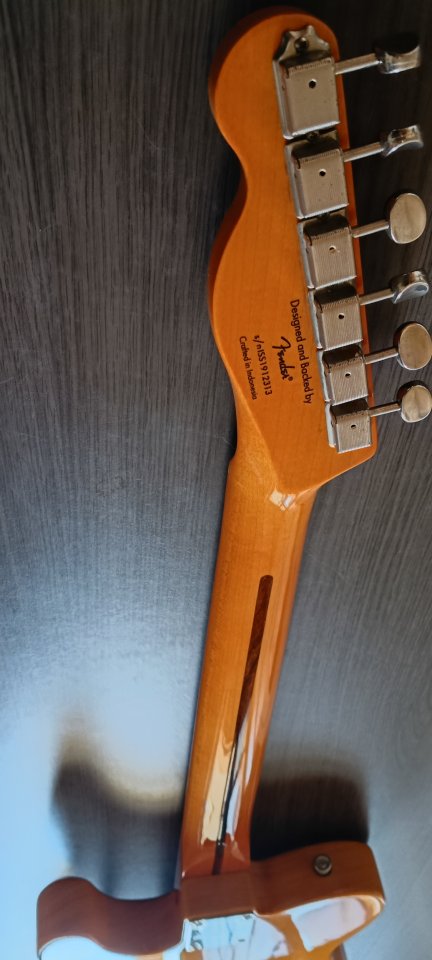 Guitarra eléctrica Squier Classic Vibe '50s de segunda mano · Foto 5 de 9 · Madrid · 350 €
