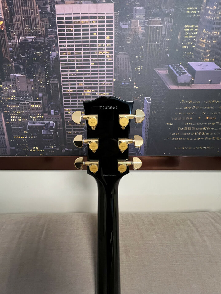 Guitarra Tokai LC230S Black Beauty de segunda mano · Foto 7 de 10 · Madrid · 2150 €