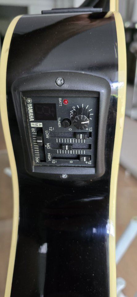 Yamaha Electroacústica de segunda mano · Foto 10 de 10 · Madrid · 175 €