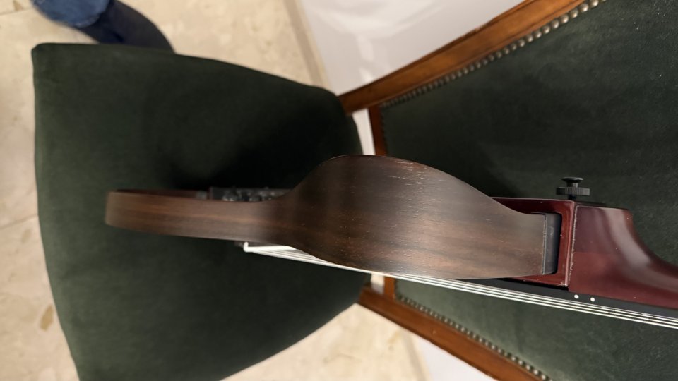 Yamaha Silent SLG 200 NW NT