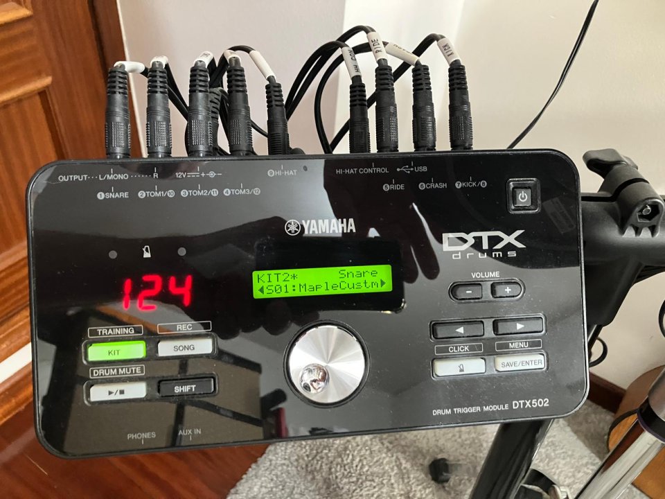 Vendo Yamaha DTX582K E-Drum Set de segunda mano · Foto 7 de 7 · A Coruña · 900 €
