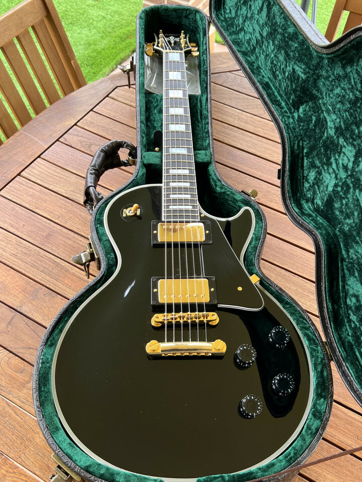 Guitarra Tokai LC230S Black Beauty de segunda mano · Foto 9 de 10 · Madrid · 2150 €