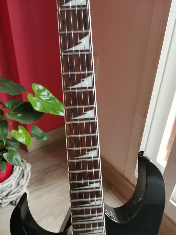 Guitarra zurda Ibanez RG370DXL