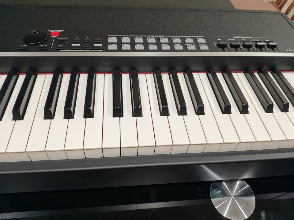Yamaha CP4 como nuevo. Com funda original +75€