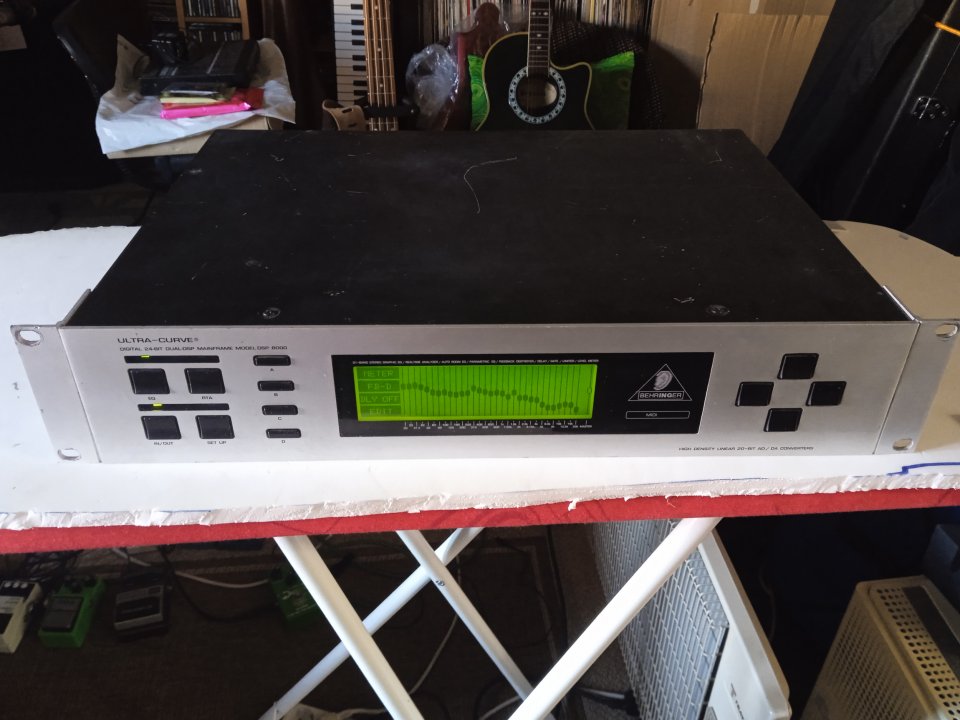 BEHRINGER ULTRACURVE DSP 8000 Ecualizador 31 Bandas