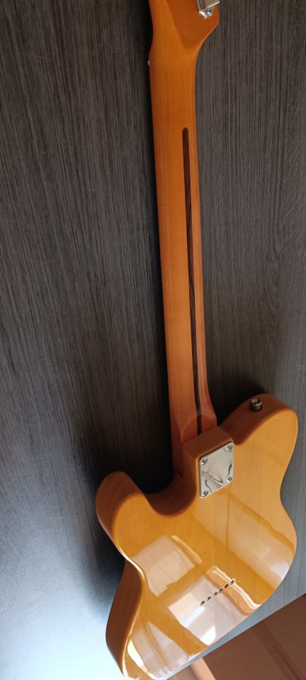 Guitarra eléctrica Squier Classic Vibe '50s de segunda mano · Foto 9 de 9 · Madrid · 350 €