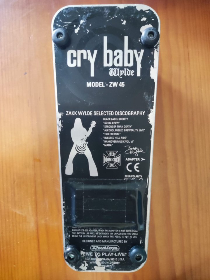 Dunlop Cry Baby ZW45 Zakk Wylde Signature Wah de segunda mano · Foto 5 de 10 · Sevilla · 105 €