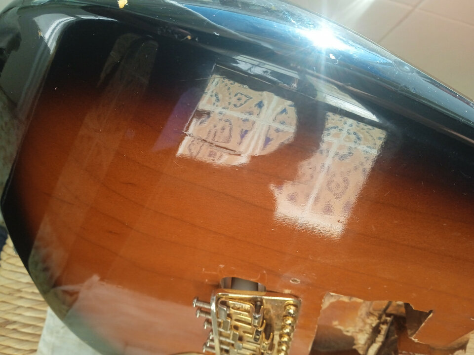 cuerpo strato tokai 83