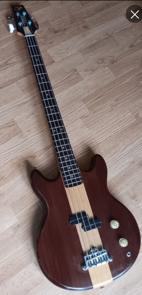 Bajo Electrico Vantage VS600B