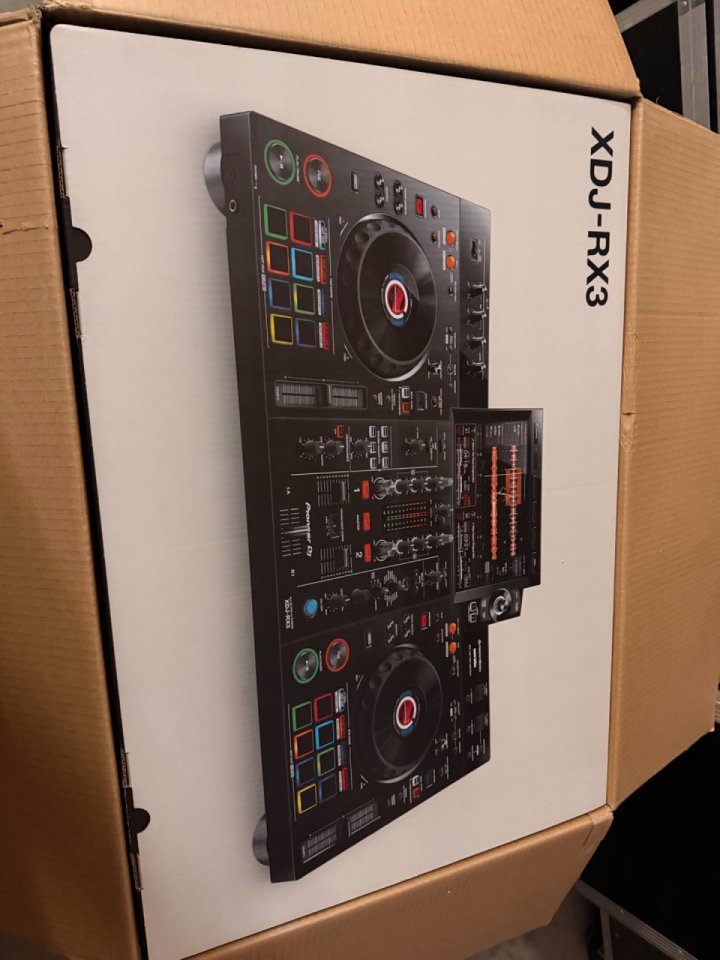 Pionner XDJ-RX3 de segunda mano · Foto 2 de 5 · Málaga · 1500 €