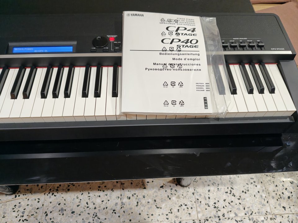Yamaha CP4 como nuevo. Com funda original +75€