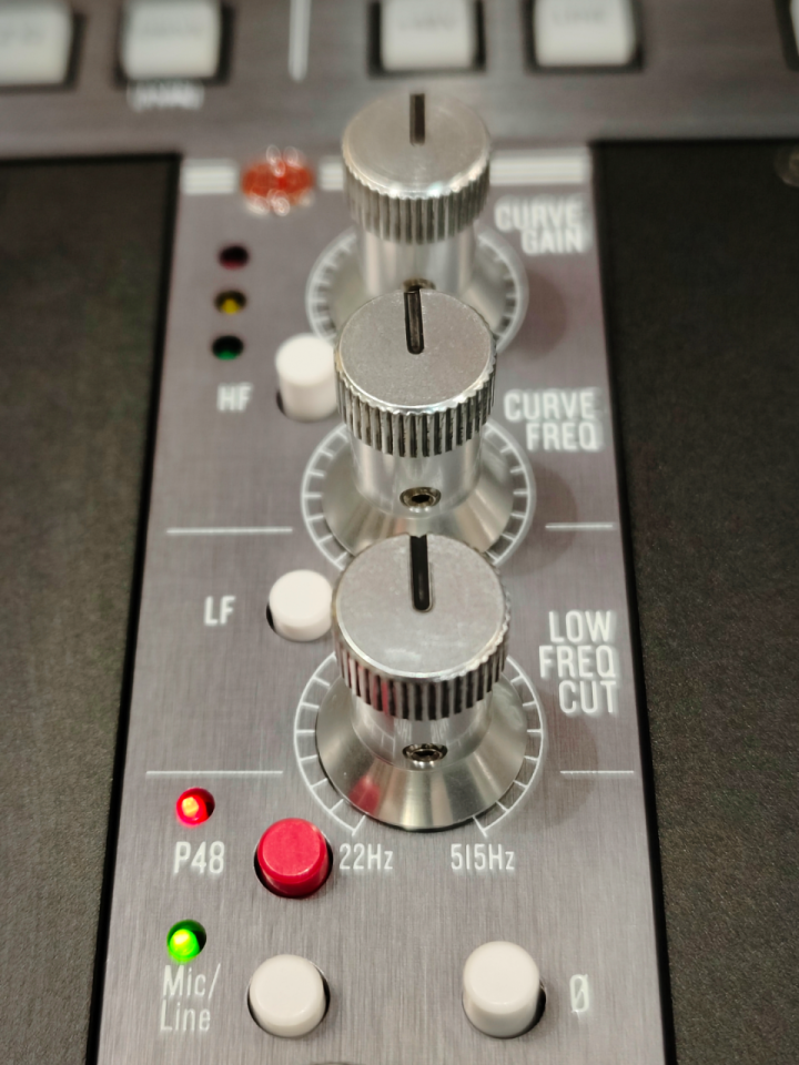 Previos de micro AEA y rack serie 500.