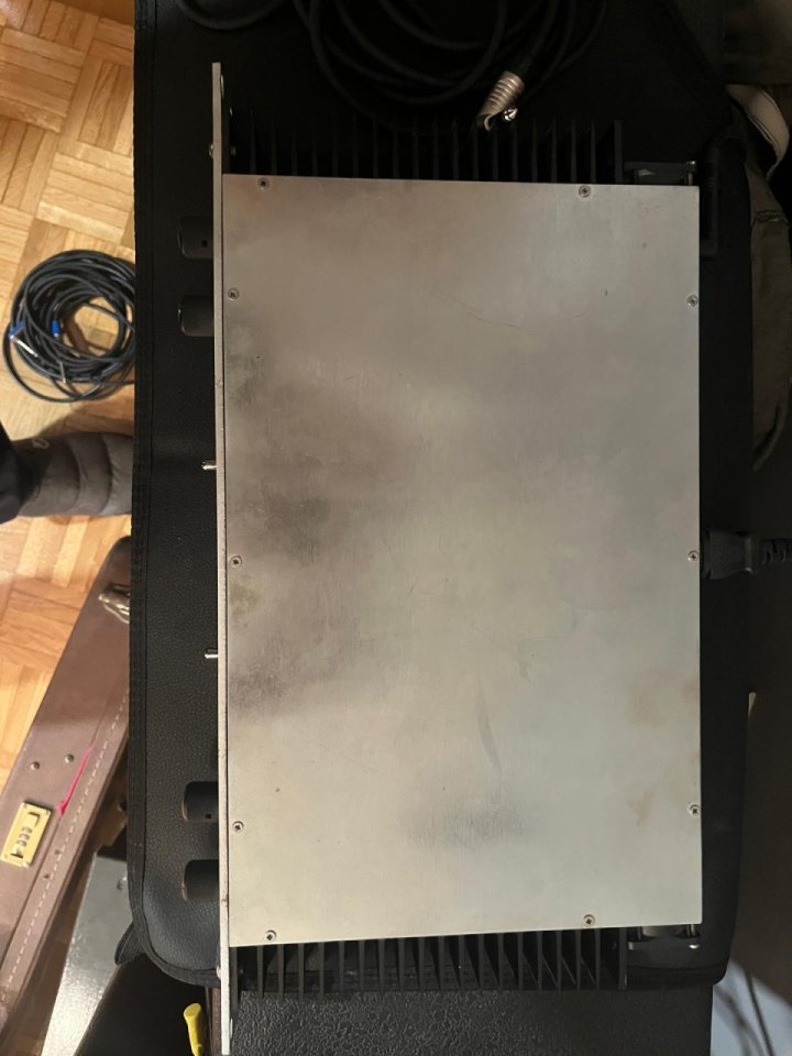 Etapa de potencia de guitarra beunetti rockit de segunda mano · Foto 4 de 4 · Navarra · 450 €