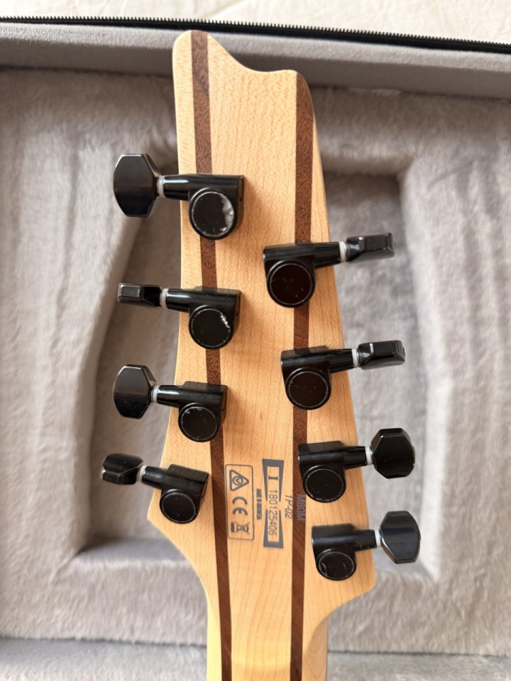 Ibanez M80M Meshuggah Signature (8 Cuerdas) de segunda mano · Foto 7 de 10 · Sevilla · 1050 €