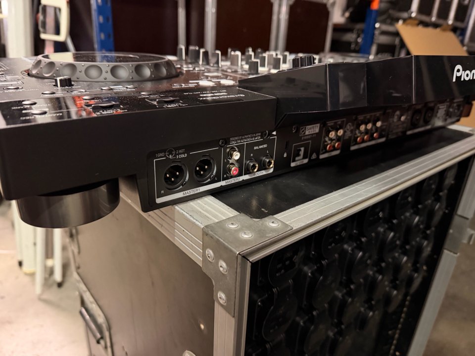 Pionner XDJ-RX3 de segunda mano · Foto 4 de 5 · Málaga · 1500 €