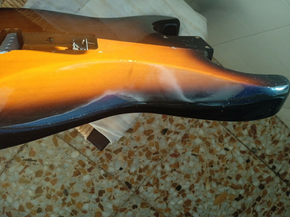 cuerpo strato tokai 83