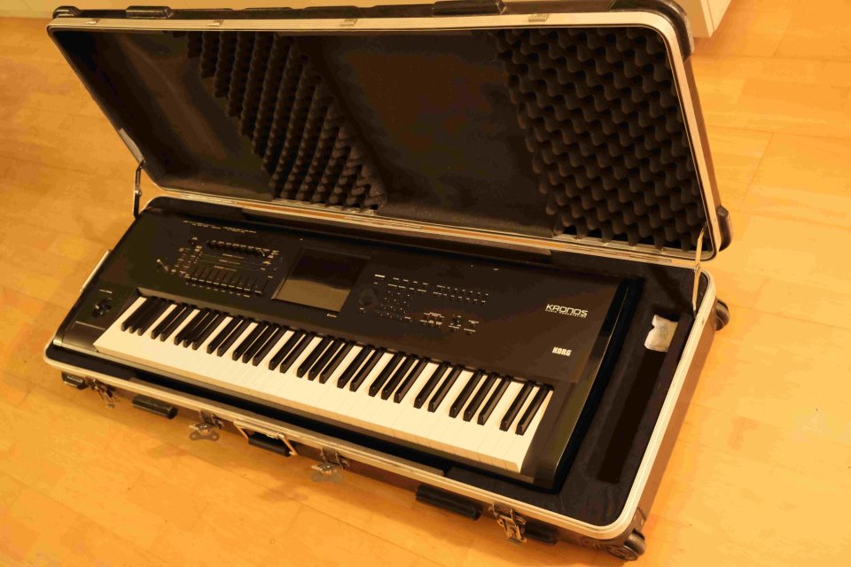 Korg Kronos 73 de segunda mano · Foto 8 de 10 · Barcelona · 1750 €