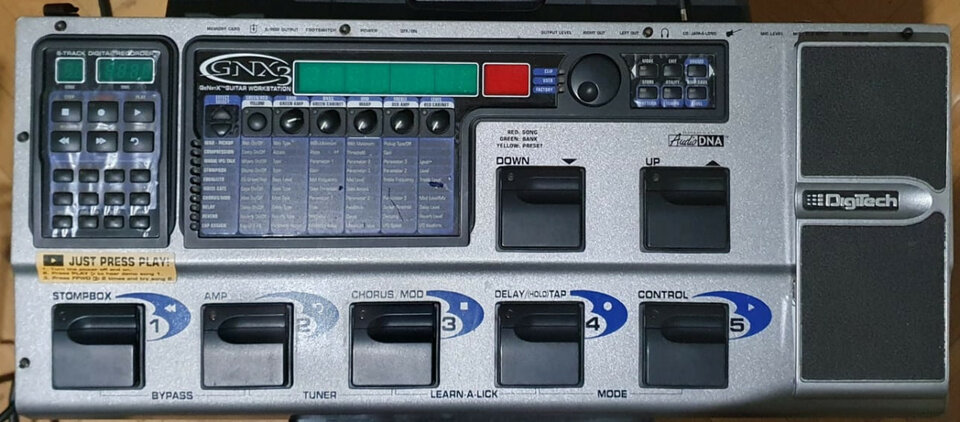 Pedalera DigiTech GNX3 Guitar Workstation