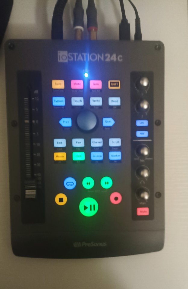 Controlador DAW Presonus iostation 24c