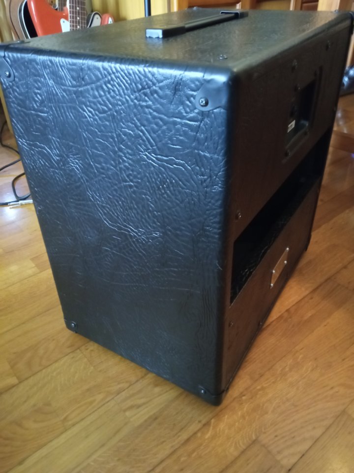 Pantalla Harley Benton 1x12 Celestion V-Type de segunda mano · Foto 6 de 7 · Pontevedra · 95 €