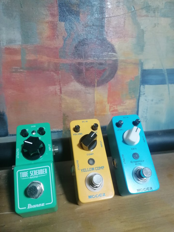 Mini pedales + Boss BCB 30X