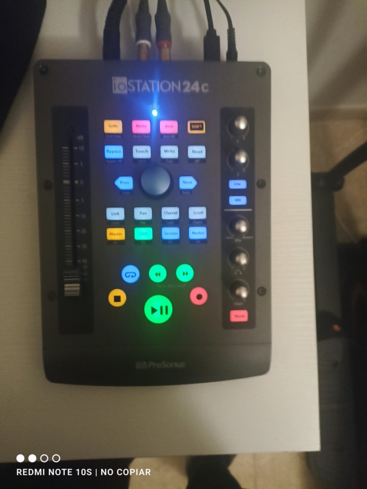 Controlador DAW Presonus iostation 24c