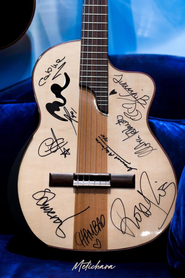 Manuel Rodriguez Electroacústica Café Cortado Cutaway