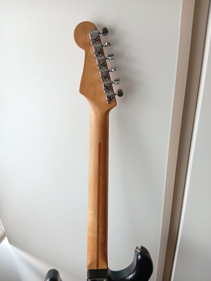 Squier stratocaster made in japan de segunda mano · Foto 4 de 5 · Burgos · 365 €