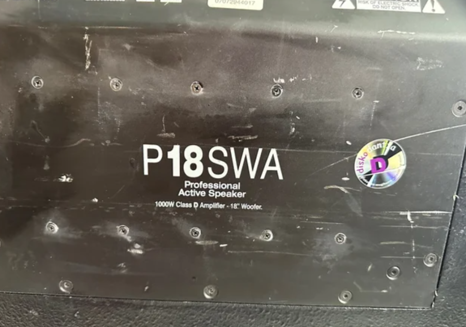Subgraves activos Master Audio p18swa de segunda mano · Foto 3 de 3 · Araba · 2000 €