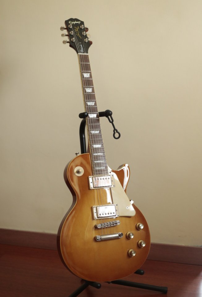 Epiphone Les Paul Classic Honey Burst. IMPECABLE Y MEJORADA