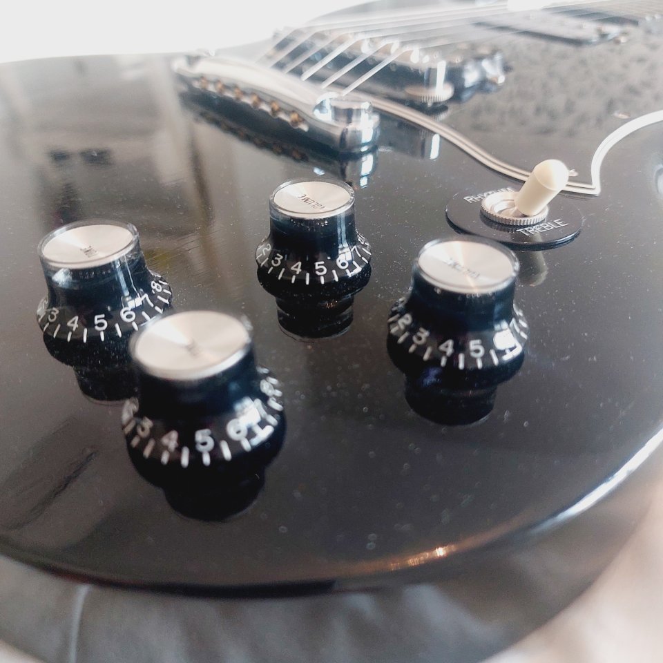 Gibson SG Special Ebony 1993 de segunda mano · Foto 7 de 8 · Sevilla · 1200 €