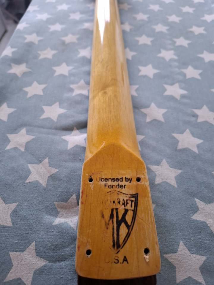 Vendo mastil stratocaster Musikraft de segunda mano · Foto 4 de 7 · Madrid · 340 €