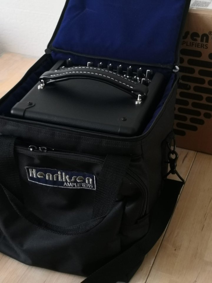 Ampli Henriksen The BUD SIX - mint / con garantía