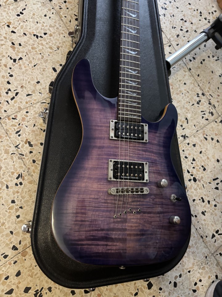 Cort KX Custom Seymour Duncan + Funda
